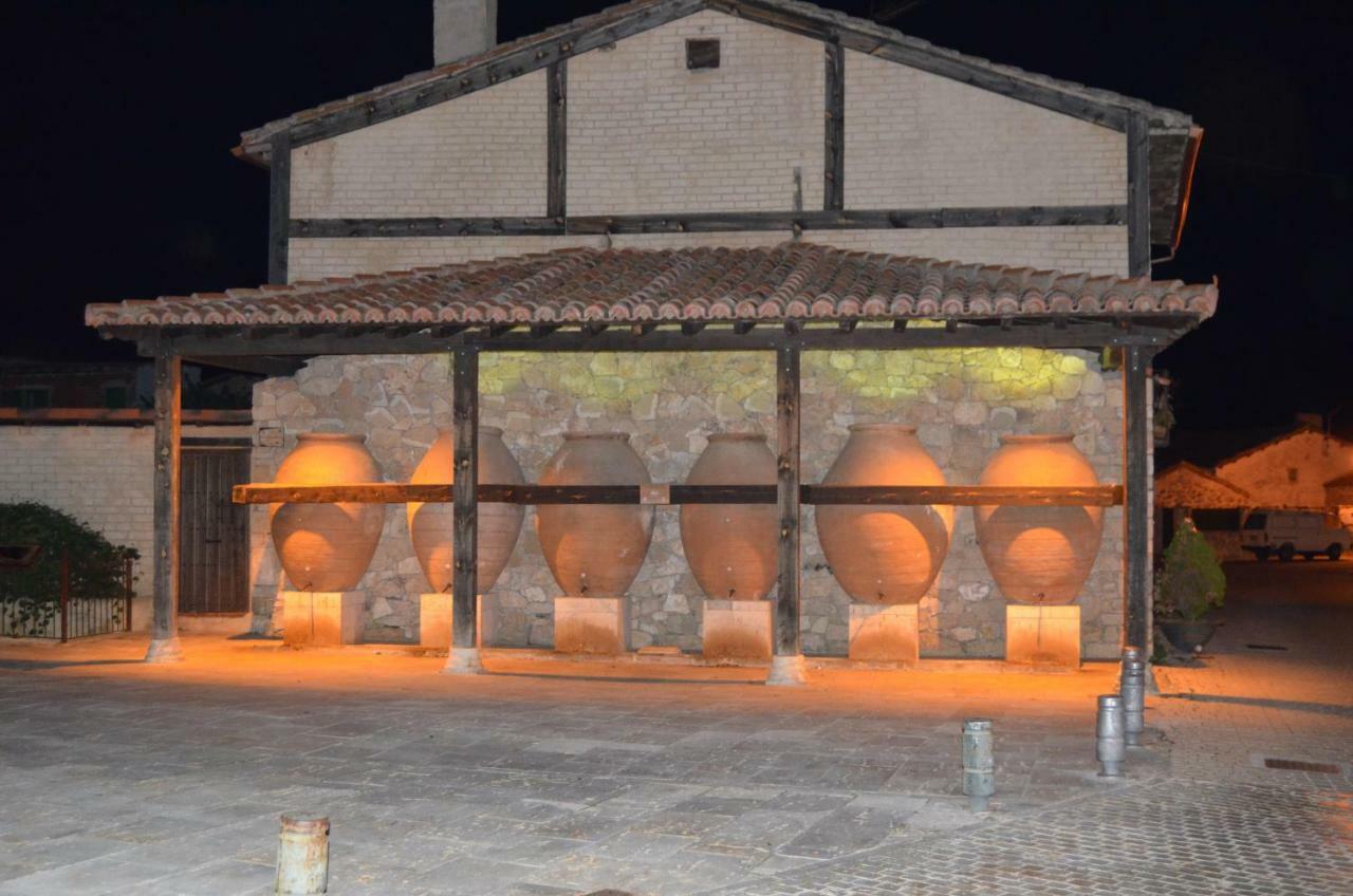 Hotel Rural Luna Llena Torremocha de Jarama Exterior foto